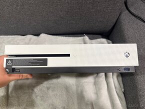 Xbox one s - 6