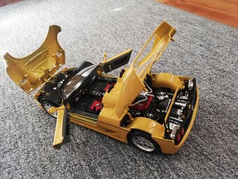 1:18 FERRARI F50 Bburago - 6