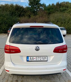 Volkswagen Sharan 2.0 TDi Comfortline NAVI Ťažné - 6