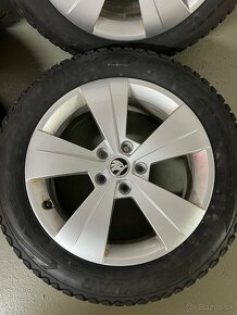 5x112 org. Skoda SuperB 215/55 r17 GoodYear UltraGrip 8mm - 6