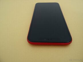 iPhone 11 64GB RED - ZÁRUKA 1 ROK - 100% BATERIA - 6