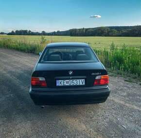 BMW 318i e36 sedan - 6