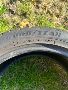 Goodyear UltraGrip Performance 275/45 R20 110V - 6