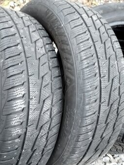 205/60 r16 zimne pneu - 6