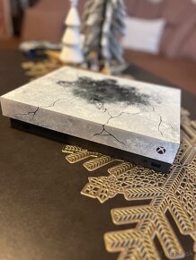 XBOX ONE X LIMITED EDITION - 6