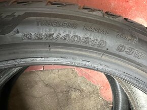 Letne Pneu Bridgestone 225/40 R19 93W Dot:2021 - 6