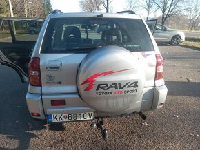 Toyota Rav 4x4 - 6