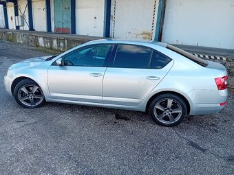 Škoda Octavia 1.6Tdi DSG - 6