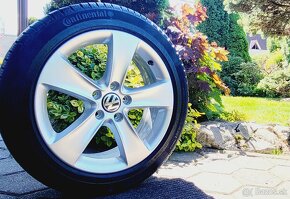 alu R17 5x112, zimné pneu 205/50, orig. VW Passat, CC, EOS - 6