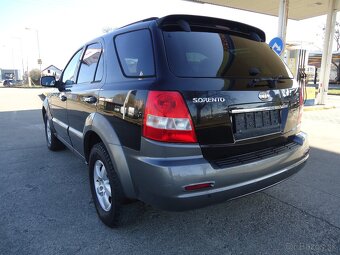 Kia Sorento 2.5 CRDi EX A/T - 6