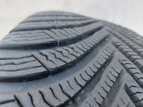 3 ks zimných pneumatík Michelin v rozmere 215/55 r17 - 6