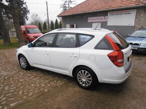 Kia Cee´d 1.6 CRDi VGT EX - 6