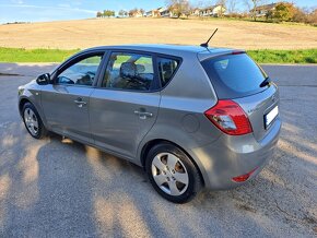 KIA CEED 1.4i benzin - 6