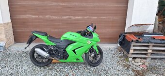 Kawasaki Ninja 250 - 6