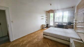 Prenájom 3 izbového zrekonštruovaného bytu (83 m²) Hliny, ZA - 6