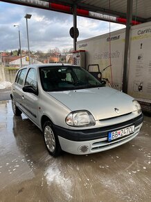 Renault Clio - 6