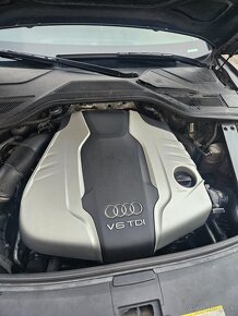 AUDI A8 - 6