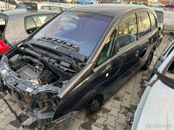 Lacno rozpredám Opel Meriva 2003-2010 na náhradné diely - 6