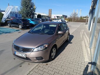 Kia Cee´d 1.4 CVVT EX - 6