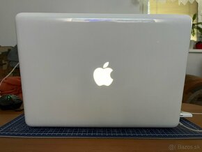 MacBook 13" (Mid-2010) Core 2 Duo - 6