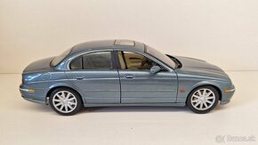 1:18 JAGUAR S-TYPE - 6