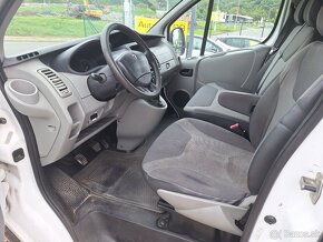 Renault Trafic 7 miestne - 6