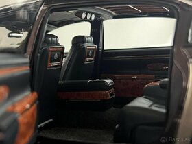 1:18 MAYBACH 62 LWB - AUTOart - Dealer Edition - 6