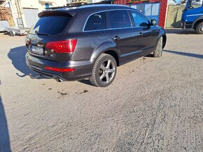 Audi Q7 - 6