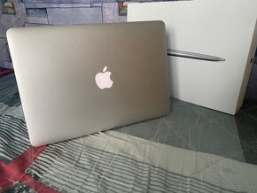 MacBook Air (Early 2015) - 6