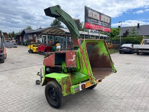 Mobilný štiepkovač na konáre, bubnový ,motor Kubota - 6