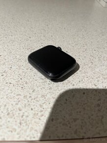 Apple watch SE 44mm - 6