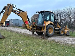 CAT 432F2 - 6