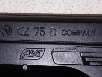 PISTOL. CZ 70  D CO2 - 6