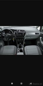 VW Touran 2.0 TDI Comfortline - 6