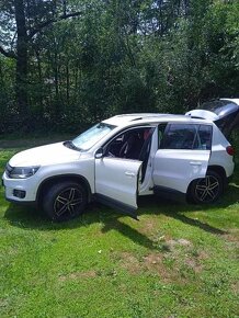 Volkswagen Tiguan 2.0 tdi 4x4 - 6