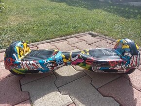 Hoverboard Graffiti - 6