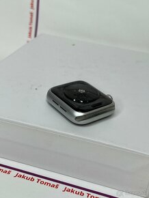 Apple Watch SE 2020 40mm Silver Batéria 98% - 6