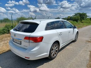 Toyota Avensis Combi 2.0 D-4D 91KW - 6