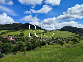 Na predaj investičný pozemok o výmere 1812 m2, k.ú. Lietavsk - 6