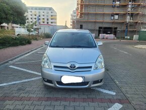 Predam Toyota collora Verso 2.2 diesel kw 100 r.v 2007 surne - 6