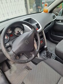 Peugeot 207 1.6HDI - 6