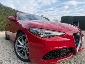 Alfa Romeo Giulia 2.2 Diesel 210 AT AWD Veloce - 6