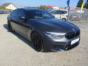 BMW M5 4,4 xDrive Individual 441kw 07/2019 - 6