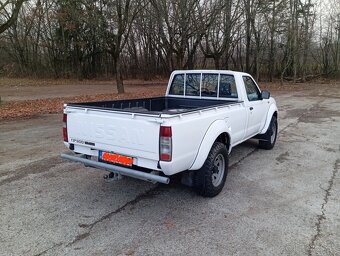 Nissan Navara 2,5 TDi 4x4 - 6