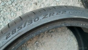 285/30r22 - 6