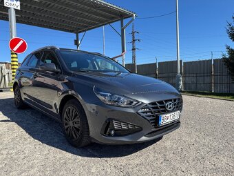 HYUNDAI i30 CW 1,5 T-GDi 118 kw SK auto Záruka - 6