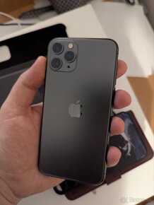 Predam/vymenim iPhone 11 Pro 256 GB Space Grey - 6