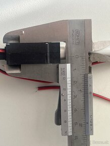 Elektricky piest 12 volt výsuv 50mm - 6