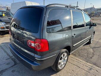 Volkswagen Sharan, 2,0TDI 103kw Business 7míst - 6