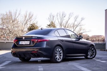 Alfa Romeo Giulia 2.0TBi MultiAir 200k AT Super - 6